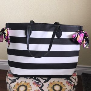 Tote bag from Sally’s beauty